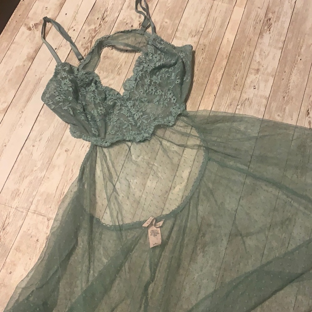 2 Victoria secret lingerie